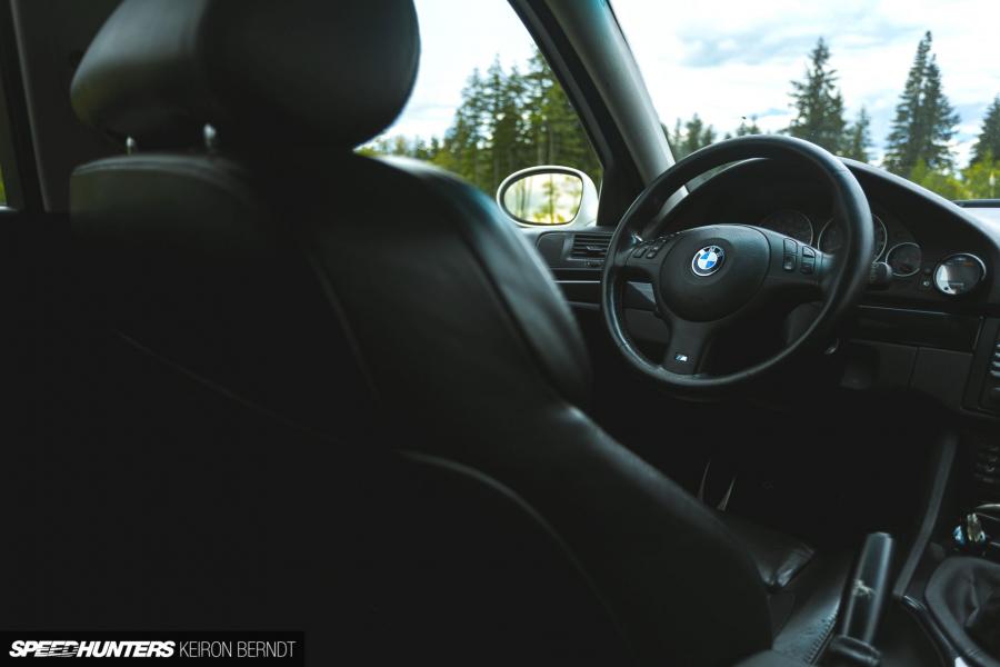 Интерьер BMW M5 Touring by Studio62 & Tim Alfaro 2016 года  (фото 11 из 25)